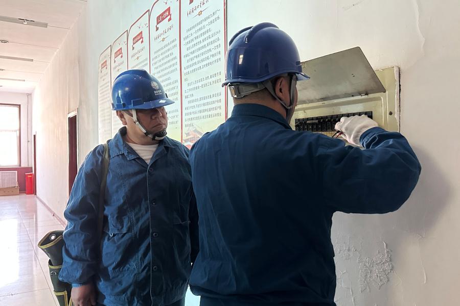 国庆我在岗：国网长子供电公司 (1).jpg