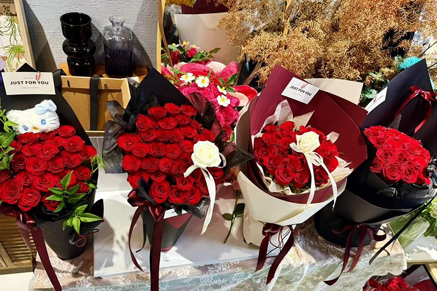 七夕佳节催热“浪漫经济” (1).jpg